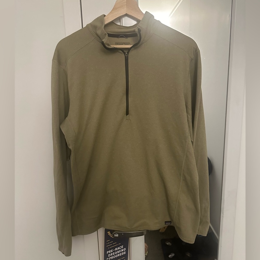Patagonia Caplene Midweight Tops and Bottom Size Large